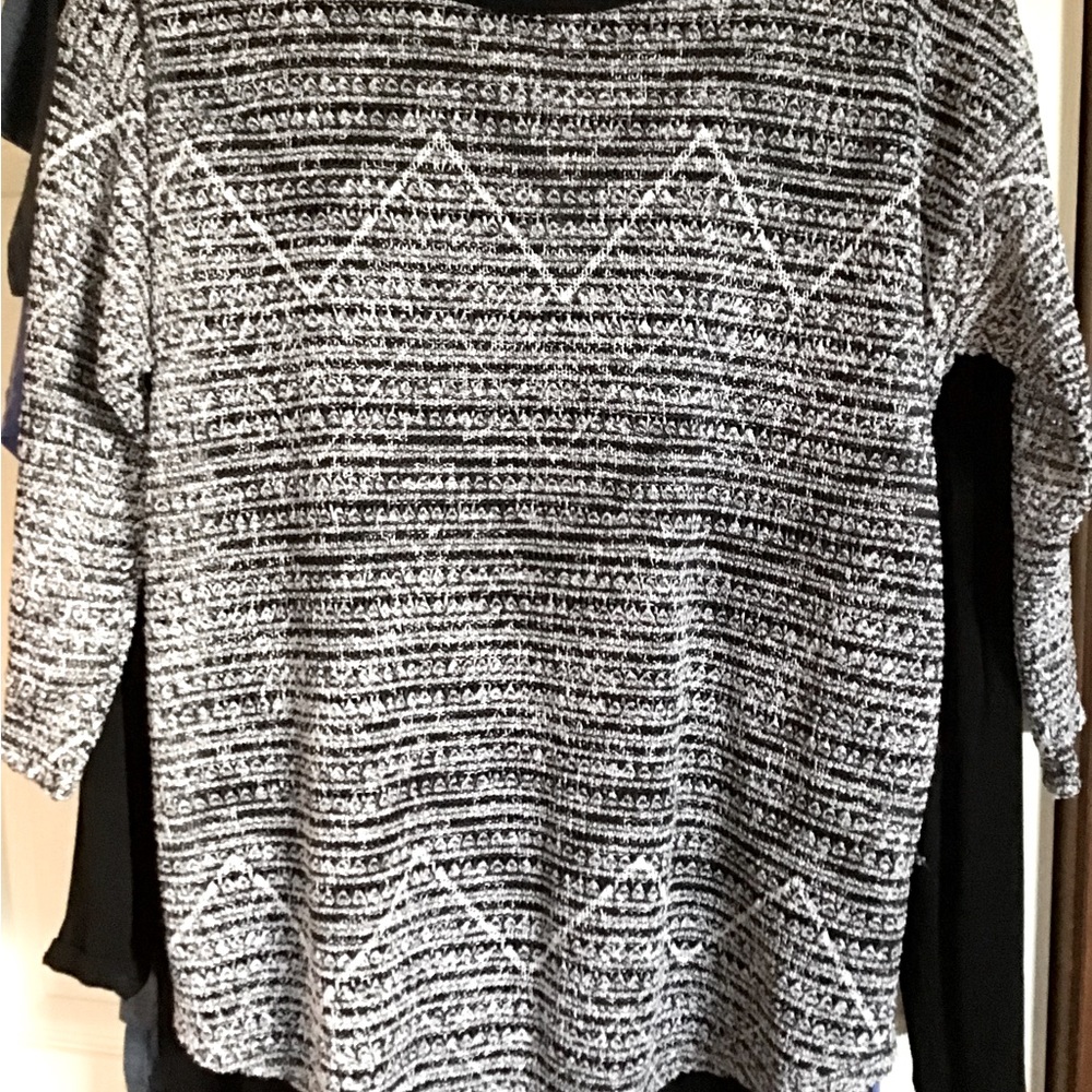 Women’s blouse with 3/4 sleeves office wear vacation tops shirt cute flattering